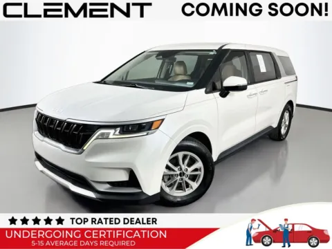 White 2022 Kia Carnival LXS for sale in St. Charles, MO