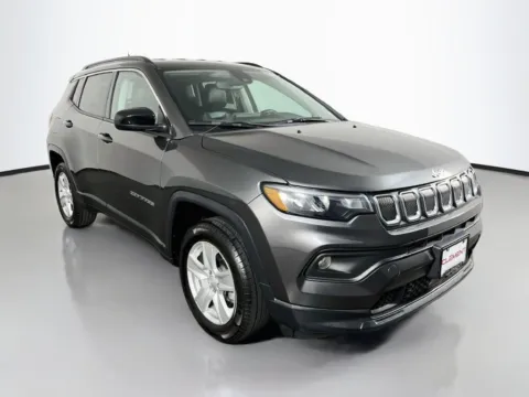 More photos of 2022 Jeep Compass Latitude at Clement Supercenter, MO