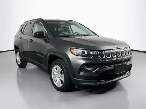 More photos of 2022 Jeep Compass Latitude at Clement Supercenter, MO