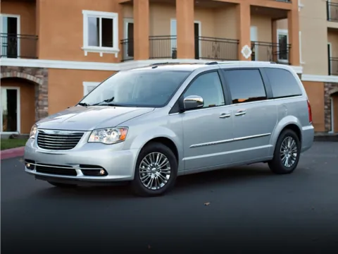 Black 2016 Chrysler Town & Country Touring-L for sale in St. Charles, MO