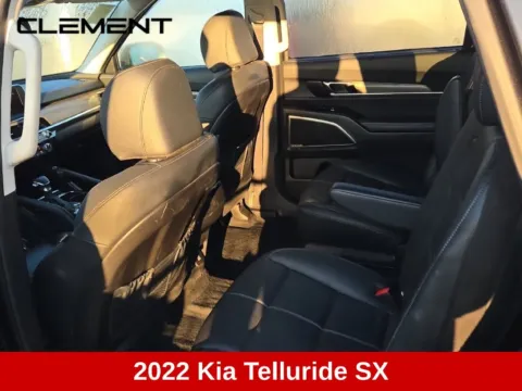 More photos of 2022 Kia Telluride SX at Clement Supercenter, MO