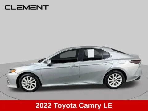 More photos of 2022 Toyota Camry LE at Clement Supercenter, MO