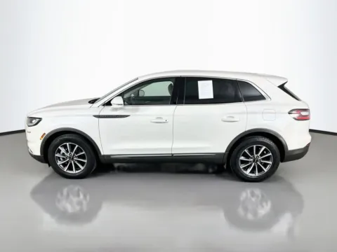 More photos of 2022 Lincoln Nautilus Standard at Clement Supercenter, MO