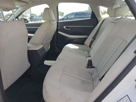 More photos of 2025 Hyundai Sonata SEL at Clement Supercenter, MO