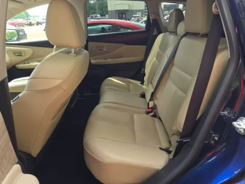 More photos of 2023 Nissan Murano SL at Clement Supercenter, MO