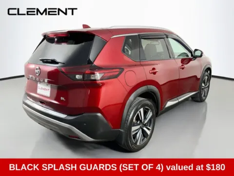More photos of 2021 Nissan Rogue SL at Clement Supercenter, MO