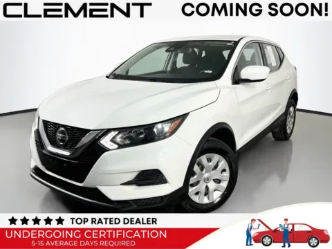 White 2020 Nissan Rogue Sport S for sale in St. Charles, MO