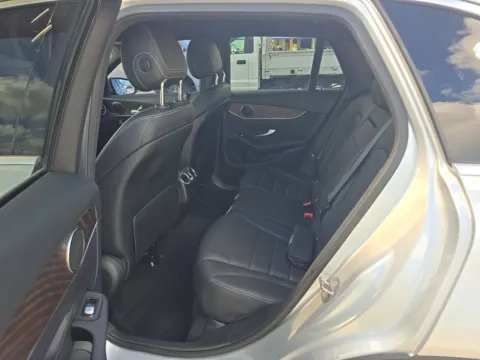 More photos of 2018 Mercedes-Benz GLC 300 at Clement Supercenter, MO