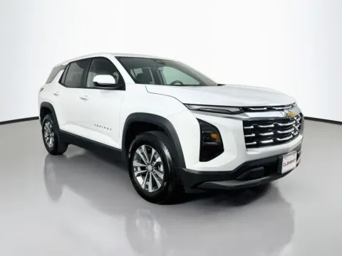 More photos of 2025 Chevrolet Equinox LT at Clement Supercenter, MO