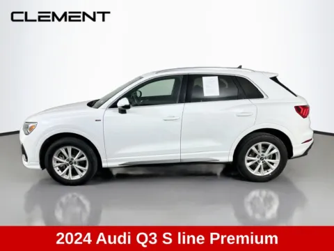 More photos of 2024 Audi Q3 Premium at Clement Supercenter, MO