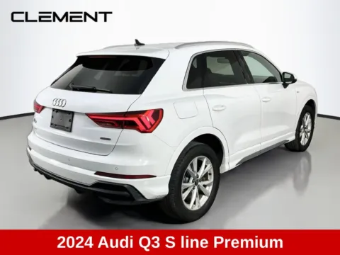 More photos of 2024 Audi Q3 Premium at Clement Supercenter, MO