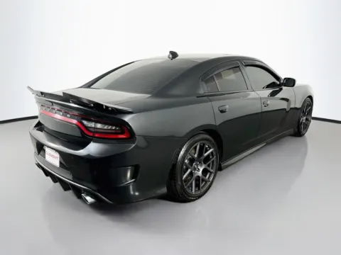 More photos of 2018 Dodge Charger R/T Scat Pack at Clement Supercenter, MO