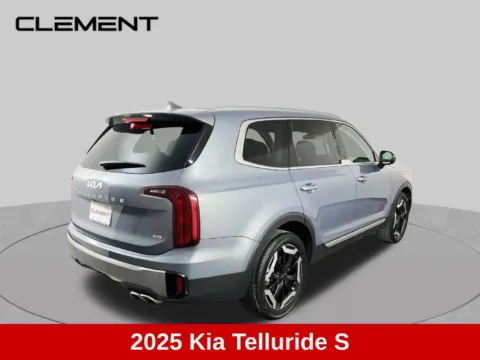 More photos of 2025 Kia Telluride S at Clement Supercenter, MO