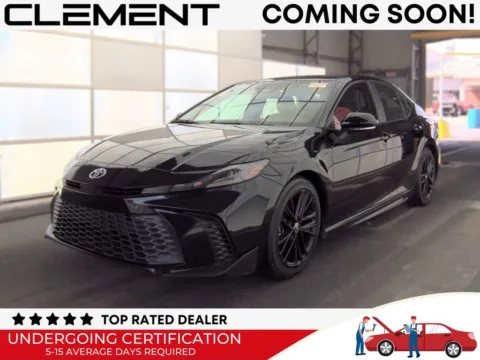 Black 2025 Toyota Camry SE for sale in St. Charles, MO