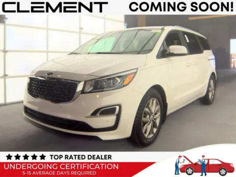 White 2021 Kia Sedona EX for sale in St. Charles, MO