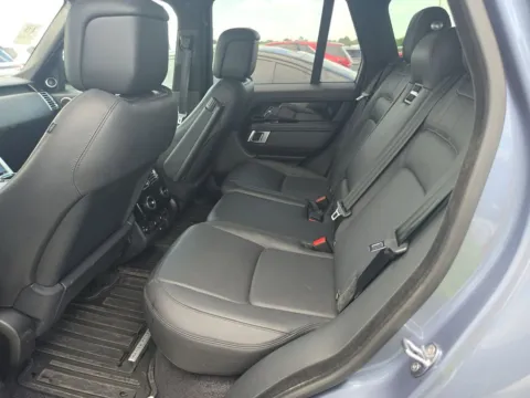 More photos of 2019 Land Rover Range Rover 3.0L V6 Supercharged HSE at Clement Supercenter, MO