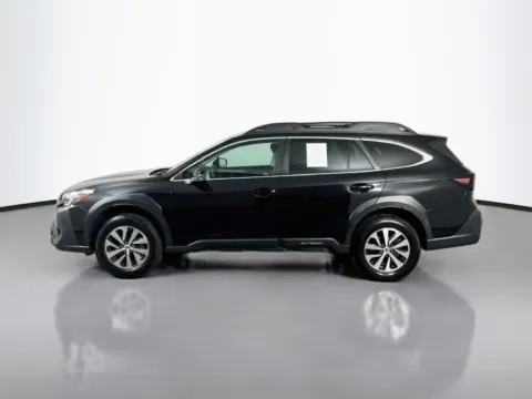 More photos of 2023 Subaru Outback Premium at Clement Supercenter, MO