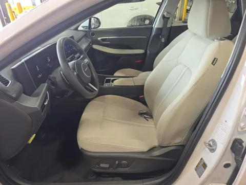Another view of 2025 Hyundai Sonata SEL for sale in St. Charles, MO at Clement Supercenter
