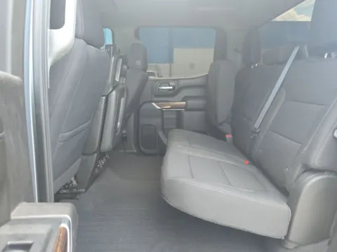 More photos of 2021 GMC Sierra 1500 SLE at Clement Supercenter, MO
