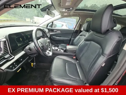 More photos of 2024 Kia Sportage Hybrid EX at Clement Supercenter, MO