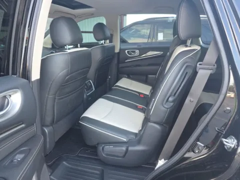 More photos of 2020 INFINITI QX60 Signature Edition at Clement Supercenter, MO