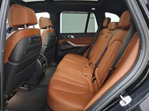 More photos of 2022 BMW X5 M50i at Clement Supercenter, MO