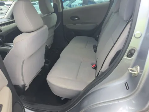 More photos of 2017 Honda HR-V LX at Clement Supercenter, MO
