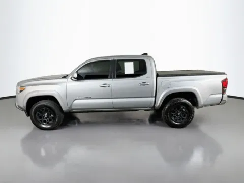 More photos of 2021 Toyota Tacoma SR5 at Clement Supercenter, MO
