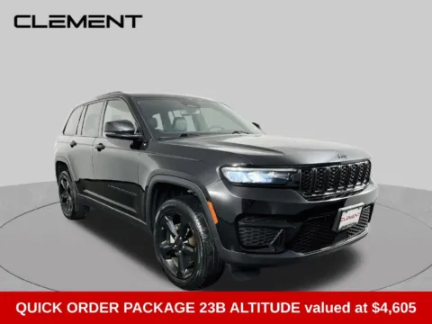 Another view of 2023 Jeep Grand Cherokee Altitude X for sale in St. Charles, MO at Clement Supercenter