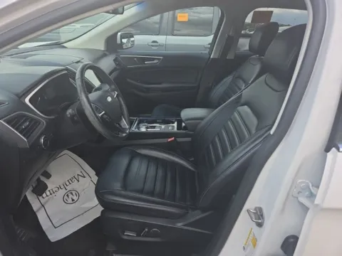 Another view of 2019 Ford Edge SEL for sale in St. Charles, MO at Clement Supercenter