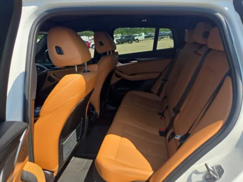 More photos of 2022 BMW X4 xDrive30i at Clement Supercenter, MO