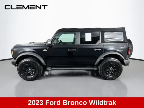 More photos of 2023 Ford Bronco Wildtrak at Clement Supercenter, MO