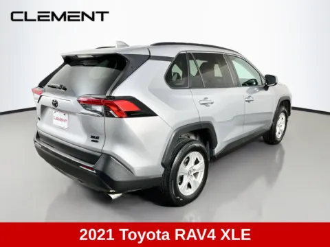 More photos of 2021 Toyota RAV4 XLE at Clement Supercenter, MO