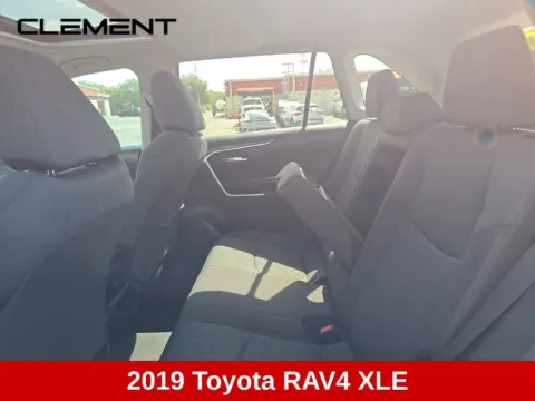 More photos of 2019 Toyota RAV4 XLE at Clement Supercenter, MO