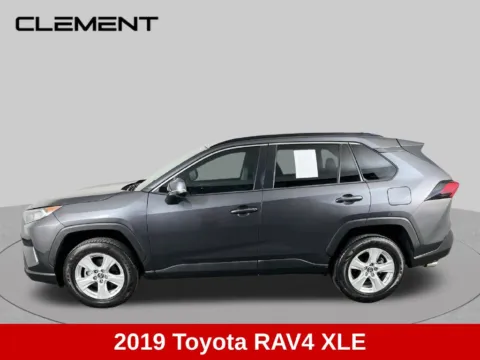 More photos of 2019 Toyota RAV4 XLE at Clement Supercenter, MO