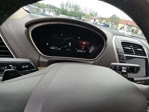 Photos of 2019 Lincoln Nautilus Select for sale in St. Charles, MO at Clement Supercenter