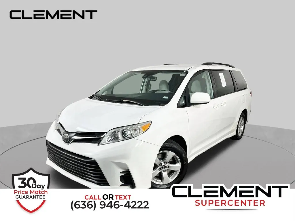 White 2020 Toyota Sienna LE for sale in St. Charles, MO