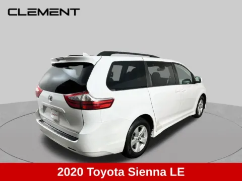 More photos of 2020 Toyota Sienna LE at Clement Supercenter, MO