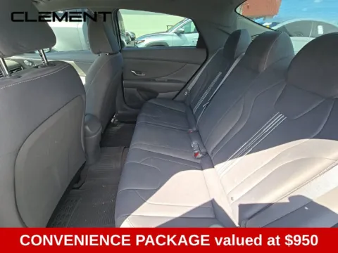 More photos of 2021 Hyundai Elantra SEL at Clement Supercenter, MO