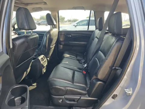 More photos of 2022 Honda Pilot Special Edition at Clement Supercenter, MO