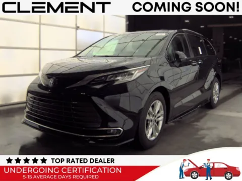 Black 2022 Toyota Sienna Limited for sale in St. Charles, MO