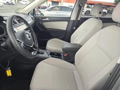 More photos of 2021 Volkswagen Tiguan 2.0T SE at Clement Supercenter, MO