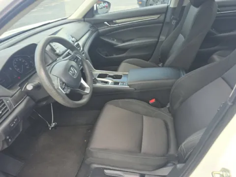 More photos of 2020 Honda Accord LX at Clement Supercenter, MO
