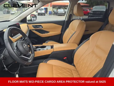 More photos of 2022 Nissan Rogue Platinum at Clement Supercenter, MO