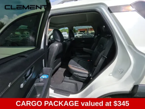 More photos of 2023 Nissan Pathfinder Platinum at Clement Supercenter, MO