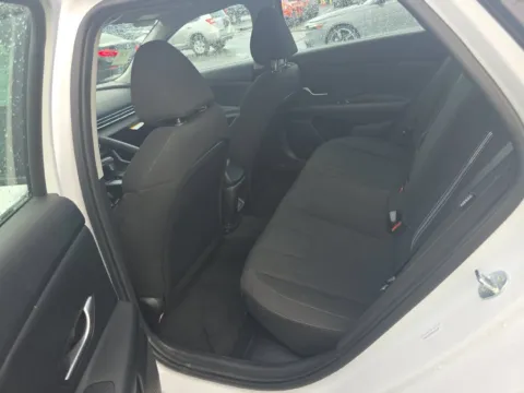 More photos of 2025 Hyundai Elantra Hybrid Blue at Clement Supercenter, MO