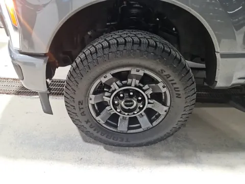 More photos of 2023 Ford F-250SD Lariat at Clement Supercenter, MO