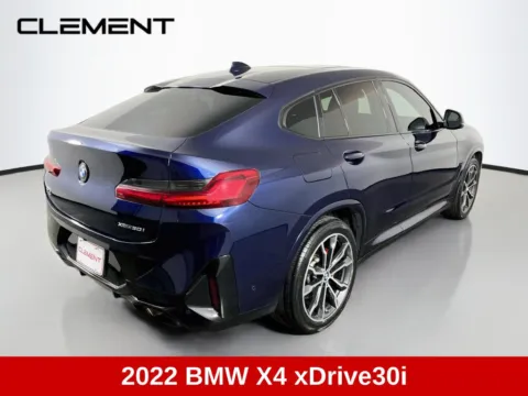 More photos of 2022 BMW X4 xDrive30i at Clement Supercenter, MO