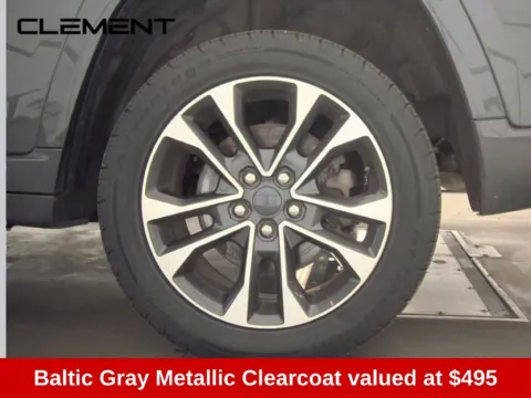 More photos of 2022 Jeep Grand Cherokee Overland 4xe at Clement Supercenter, MO