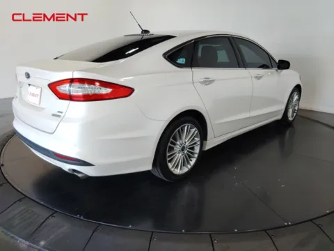 More photos of 2016 Ford Fusion SE at Clement Supercenter, MO